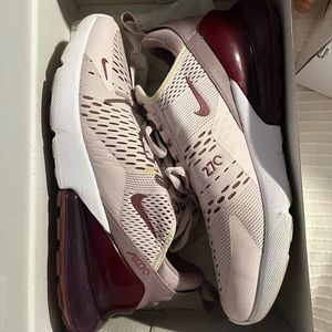 BABY PINK NIKE AIRMAX 270 W9